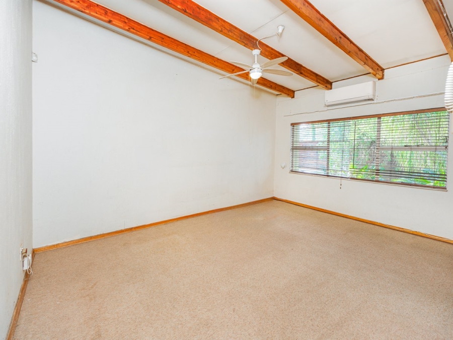 4 Bedroom Property for Sale in Ifafi North West